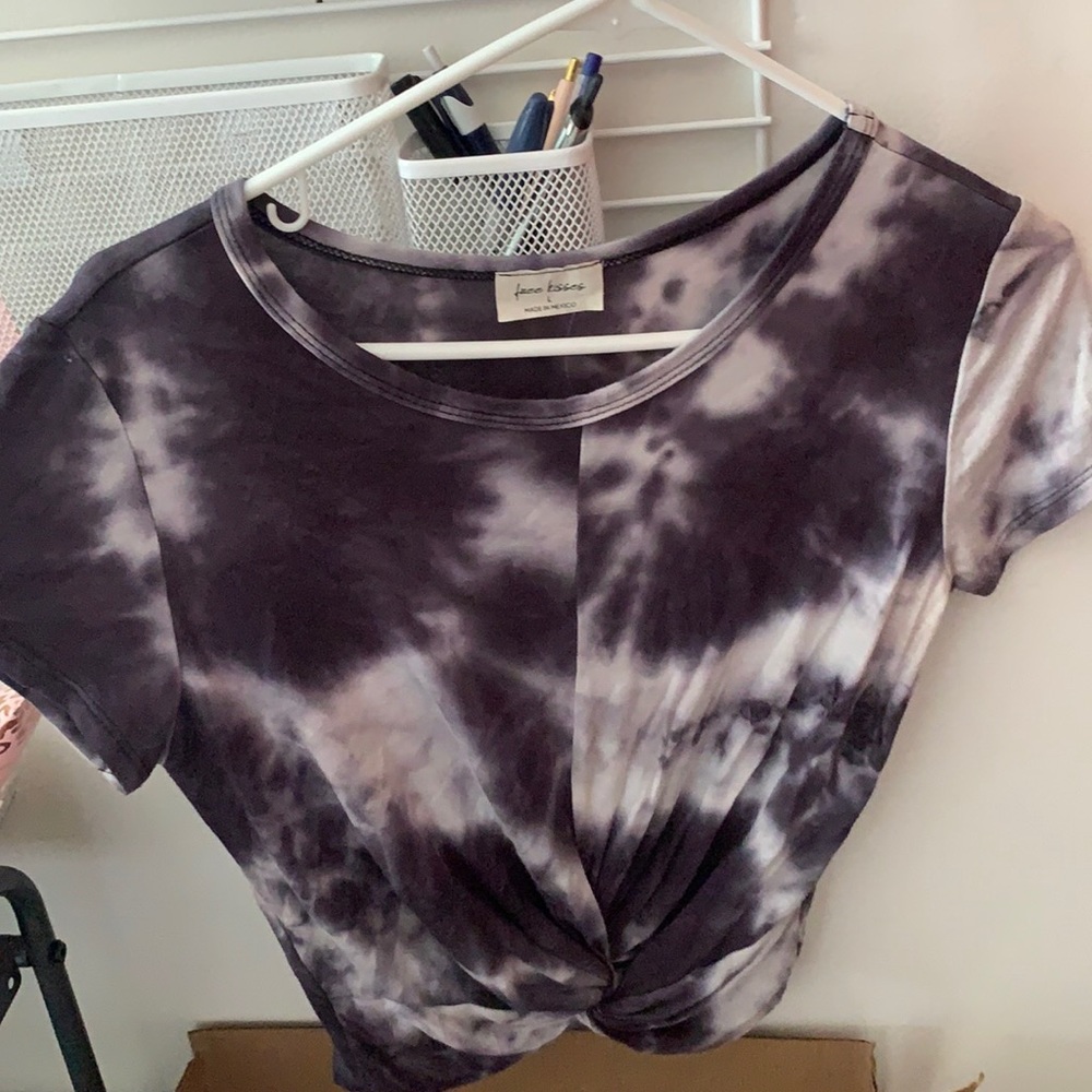 cropped shirt